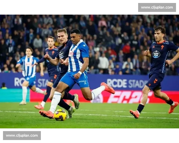 巴萨分期求购霍安遭拒 西班牙人铁心死敌交易 巴萨分期求购霍安遭拒 西班牙人铁心死敌交易