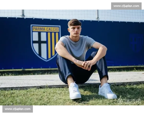 帕尔马总监回应莱昂尼转会风暴：留队才是 18 岁新星最优解